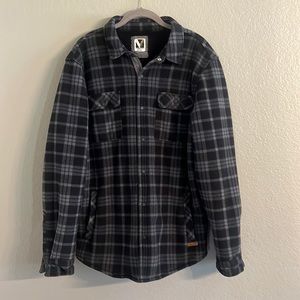 Voyager snap front flannel Sz Large